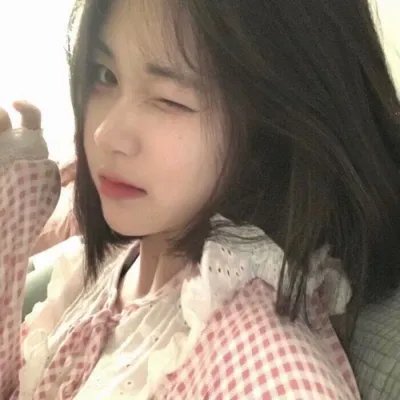 帝后互殴，但全宫都在磕CP